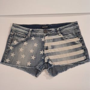 Joe Boxer Denim Shorts Women Size 7 Stretch American Flag Print Distressed